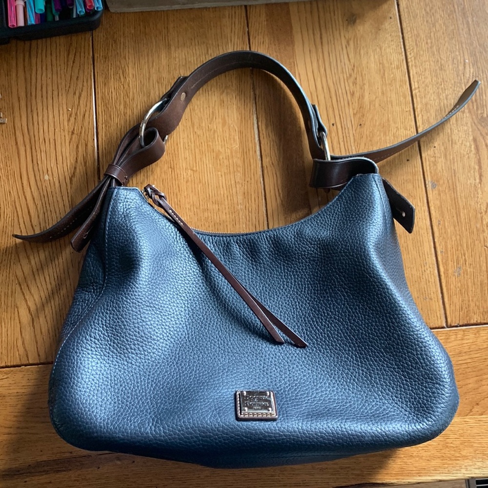 Dooney & Bourke leather purse